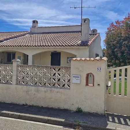 Villa Grande Avec Piscine Proche Des Plages Du La Garde (Var)